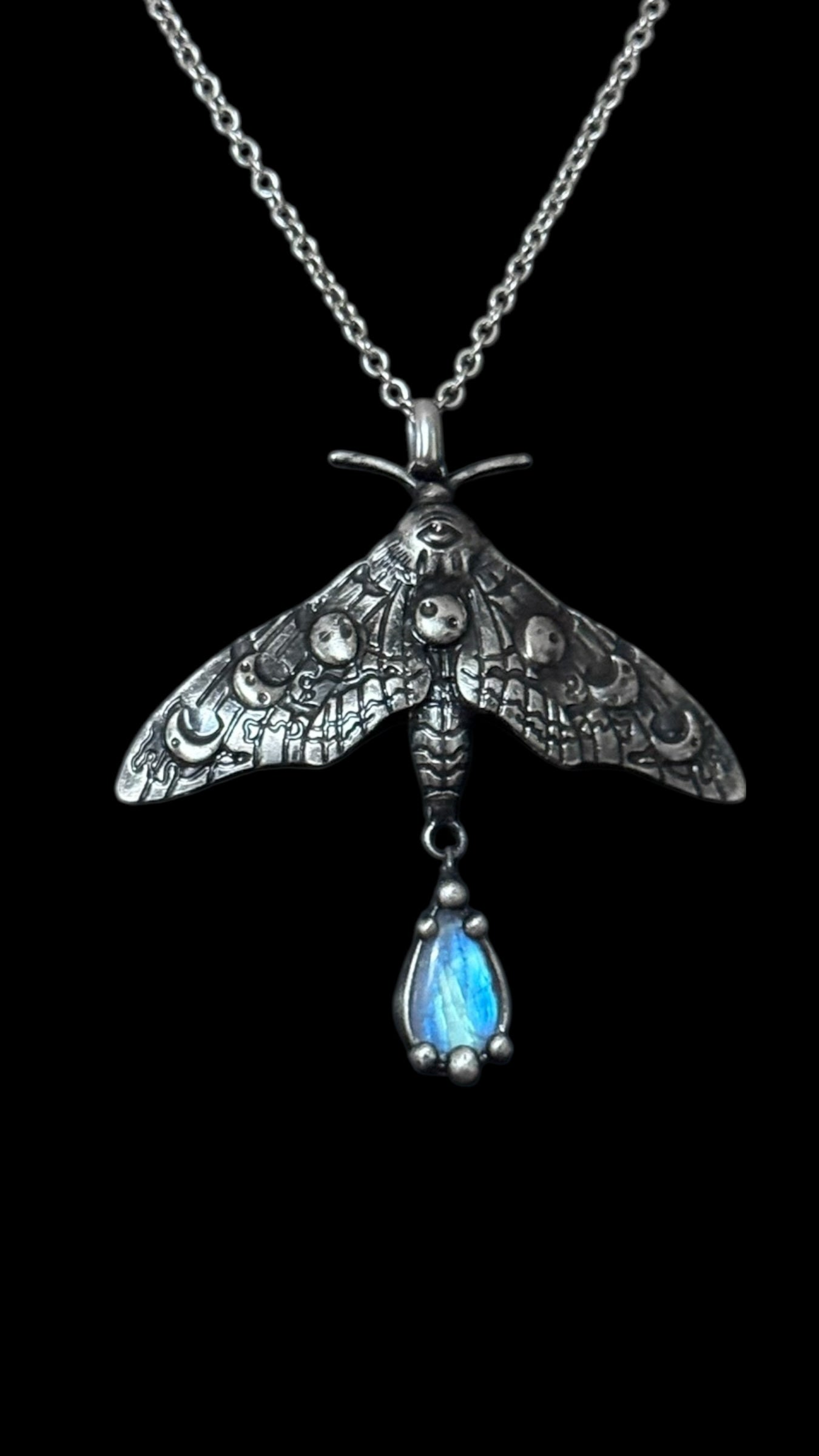 Ibu | Rainbow Moonstone Necklace