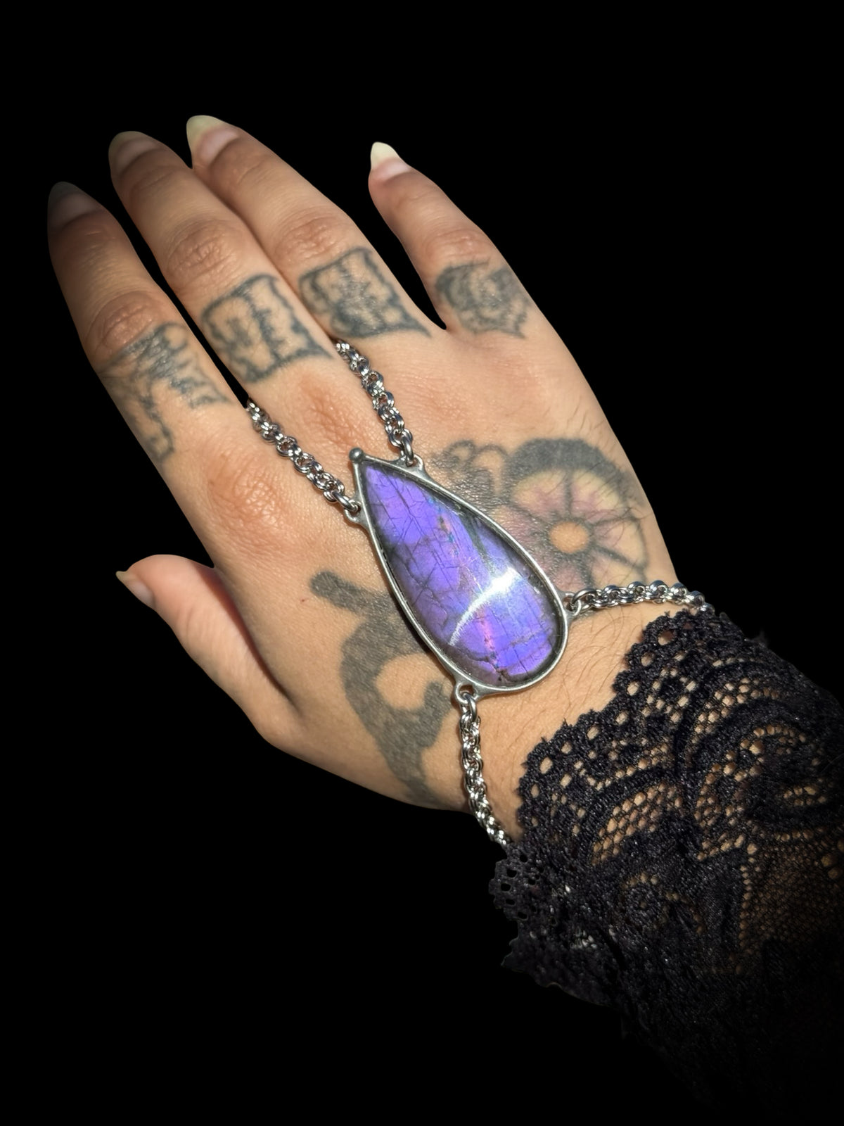 SHION | Labradorite Hand Harness