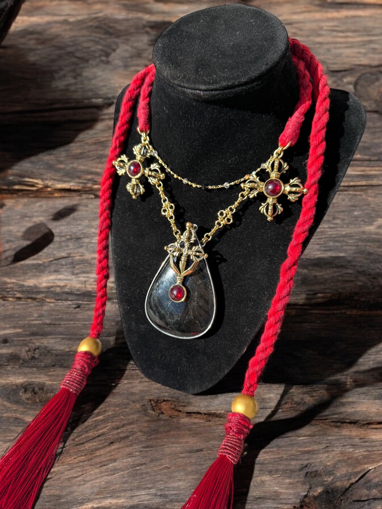 Scarlett | Garnet Necklace