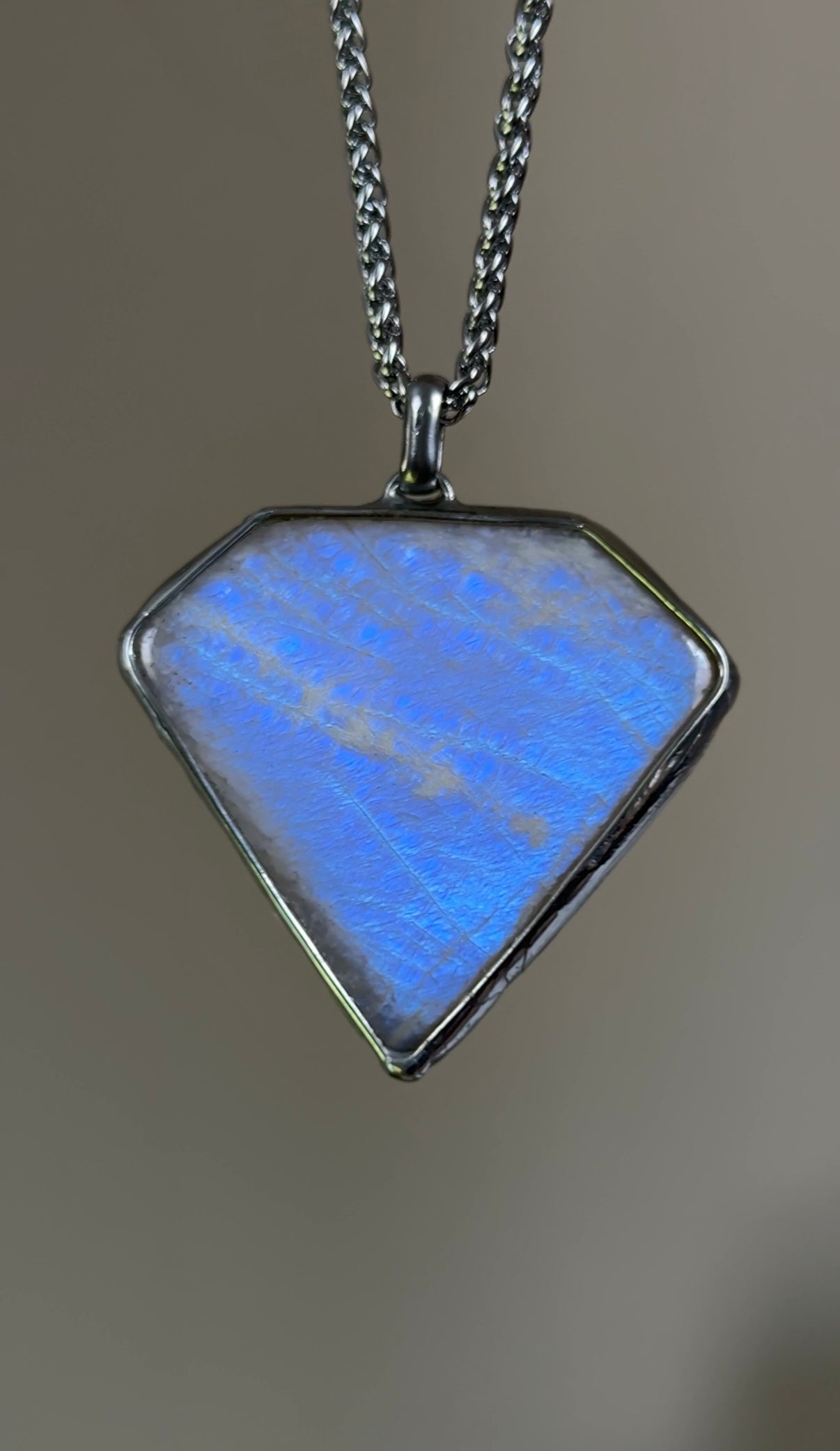 Theofanis| Rainbow Moonstone Necklace