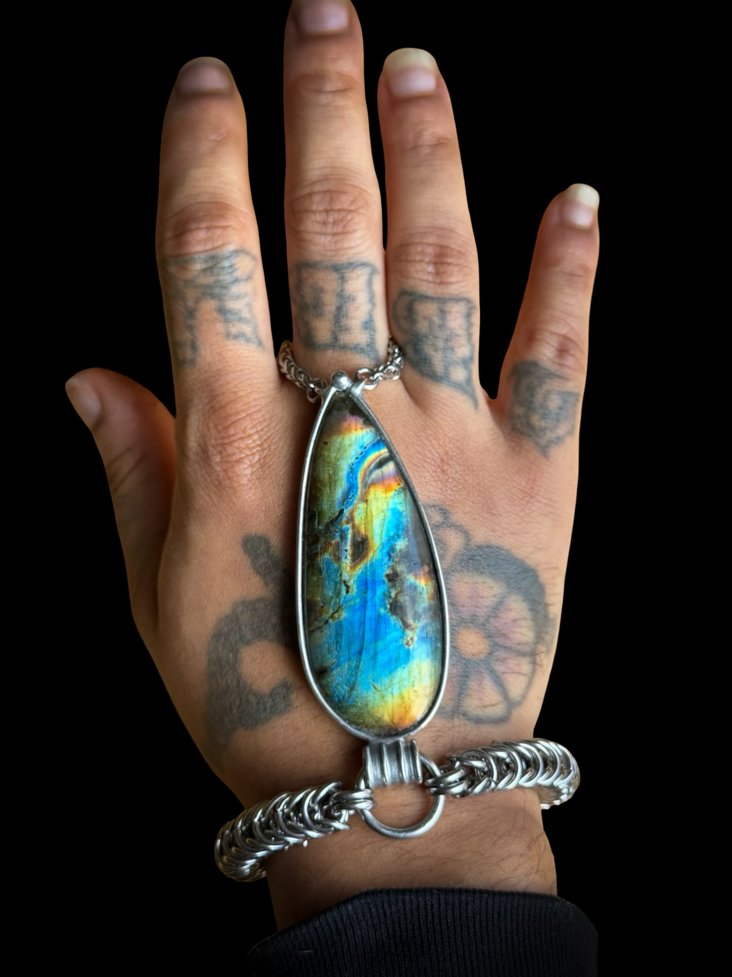 LAYUNG | Labradorite Hand Harness