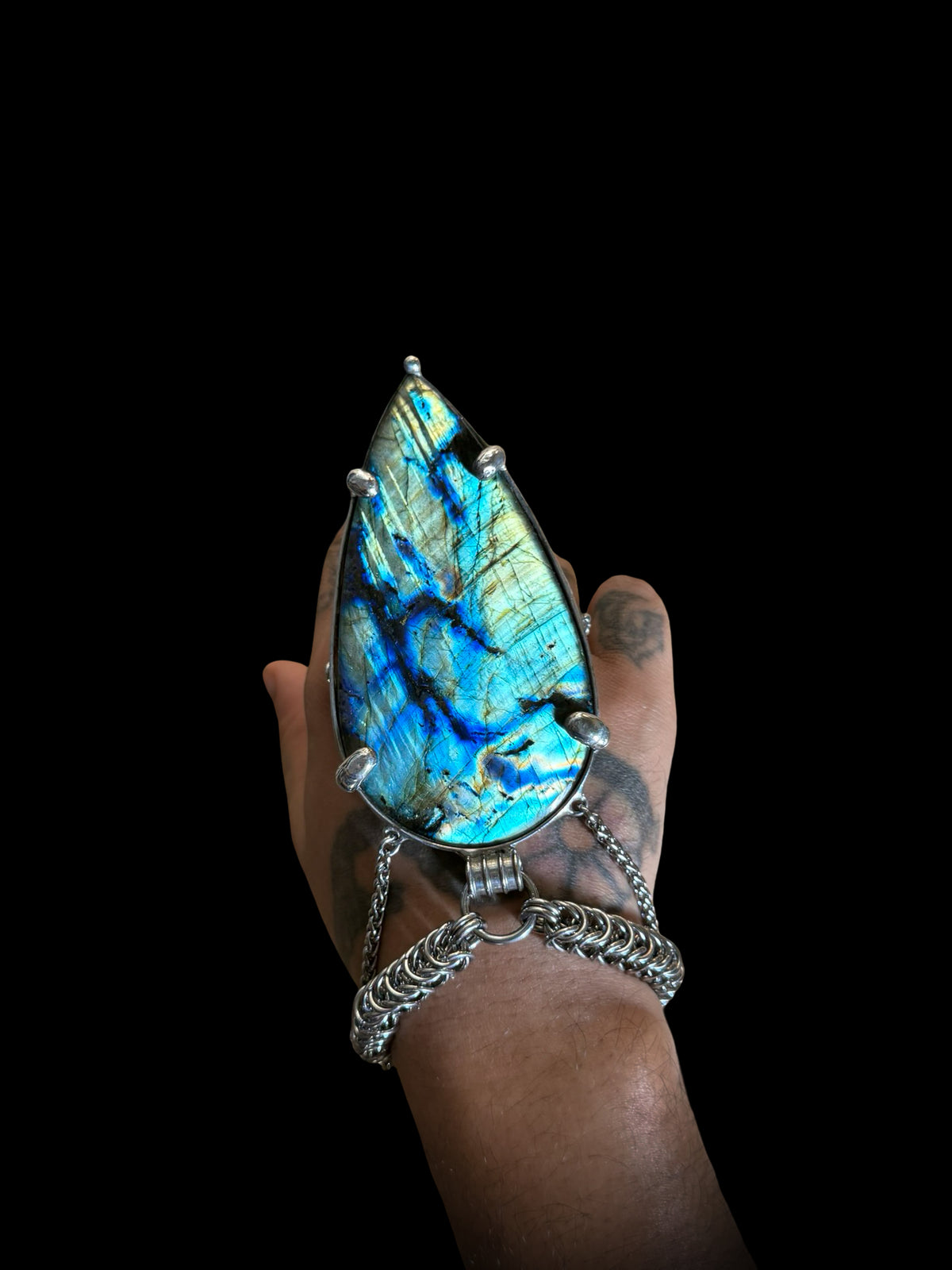 KOMOREBI | Labradorite Hand Harness