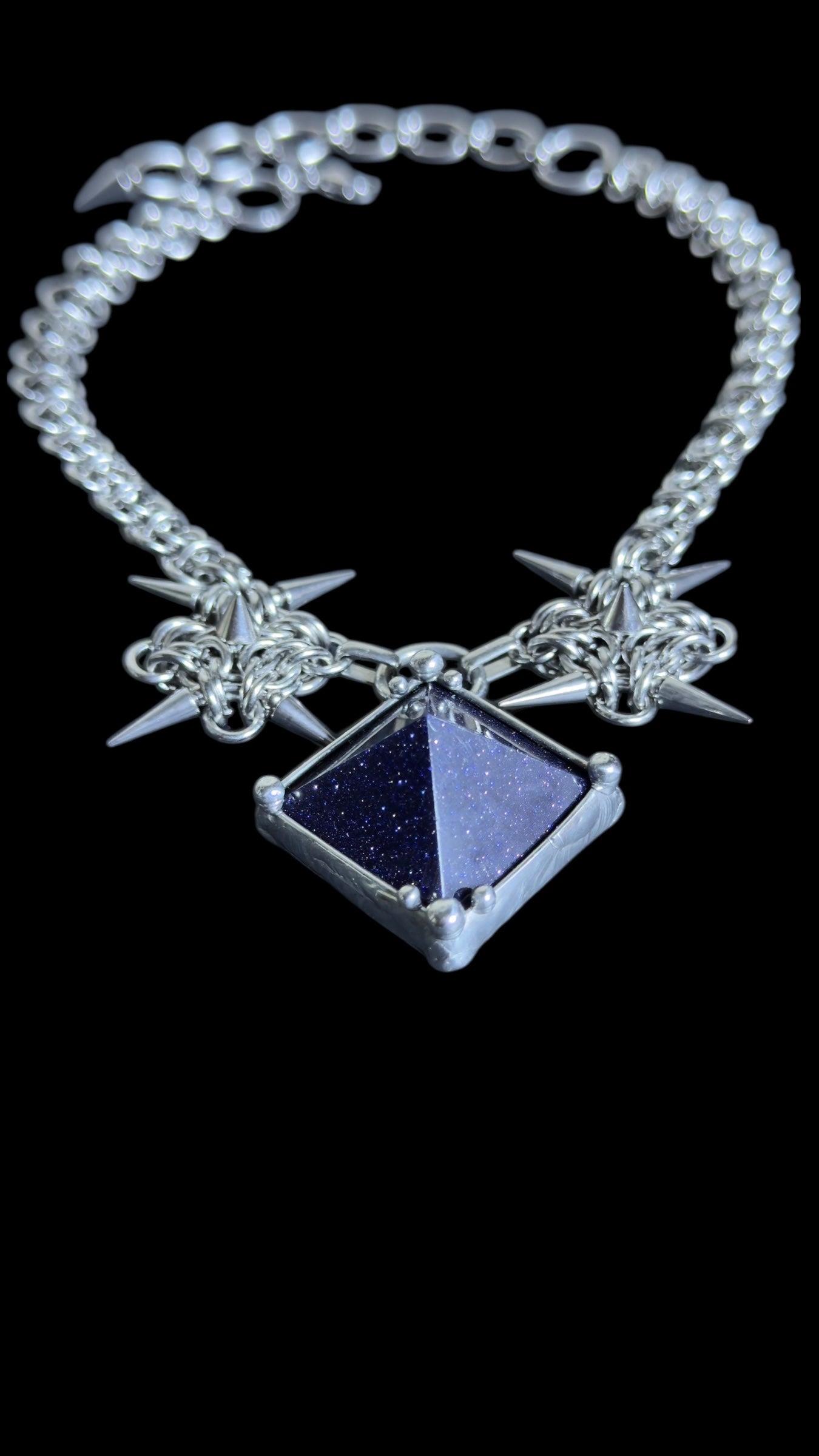 Afina | Blue Sandstone Chainmaille Necklace