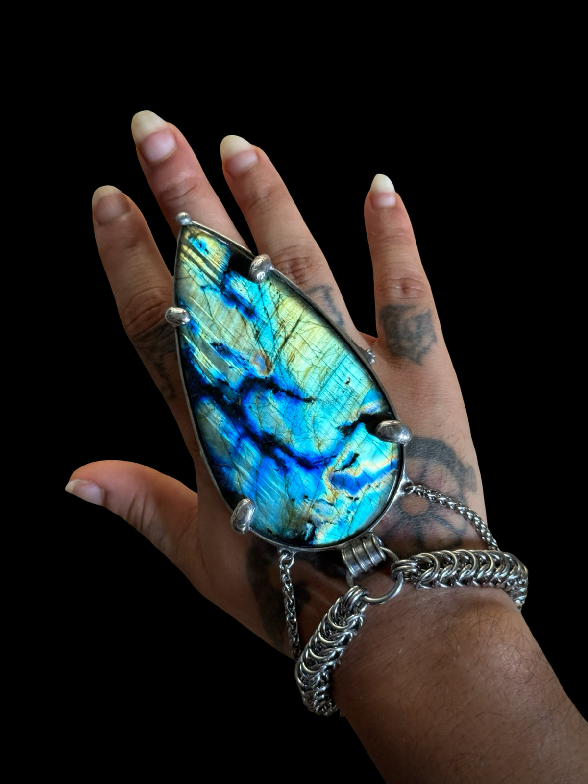 KOMOREBI | Labradorite Hand Harness