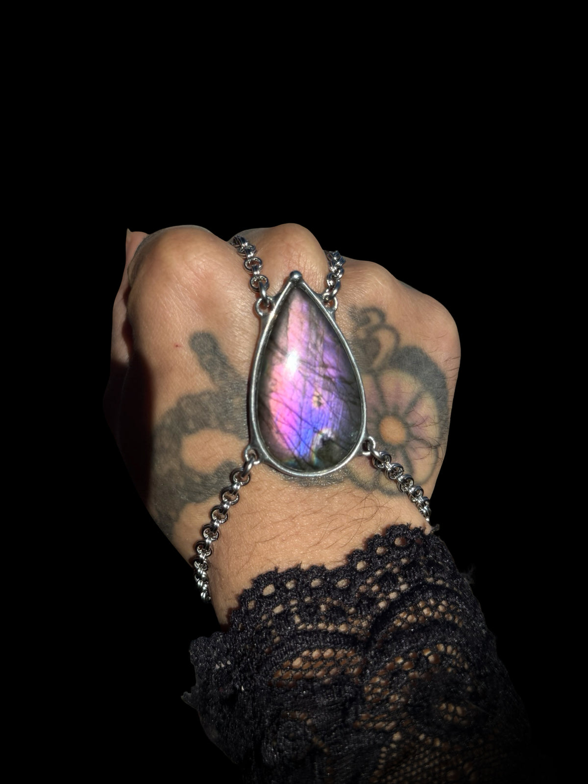 ALTIERA | Labradorite Hand Harness