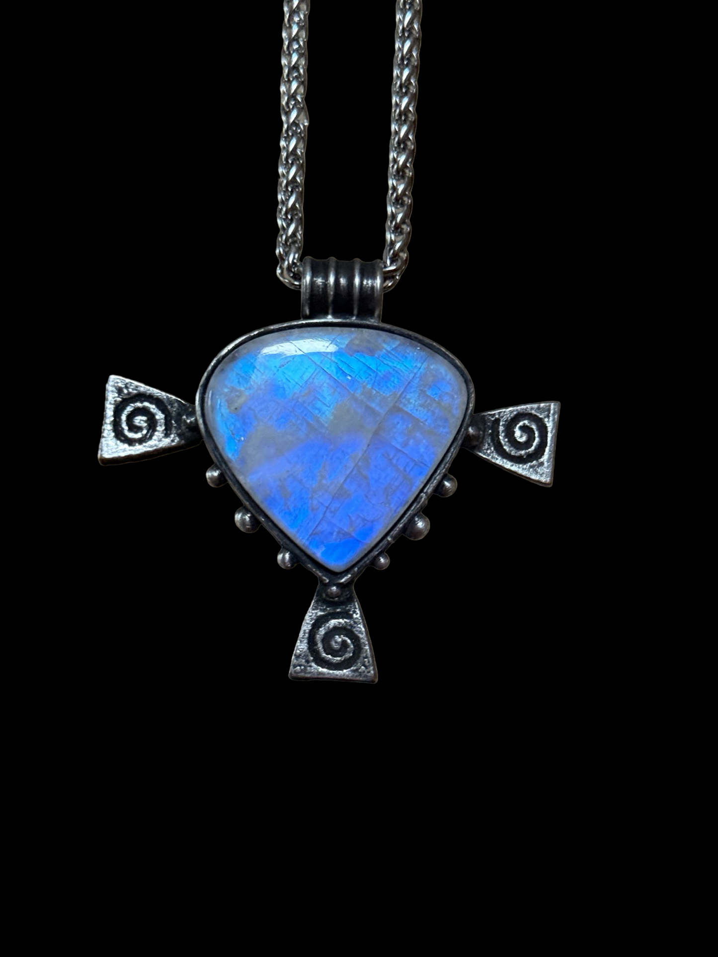 EVOLUTE | Rainbow Moonstone Necklace