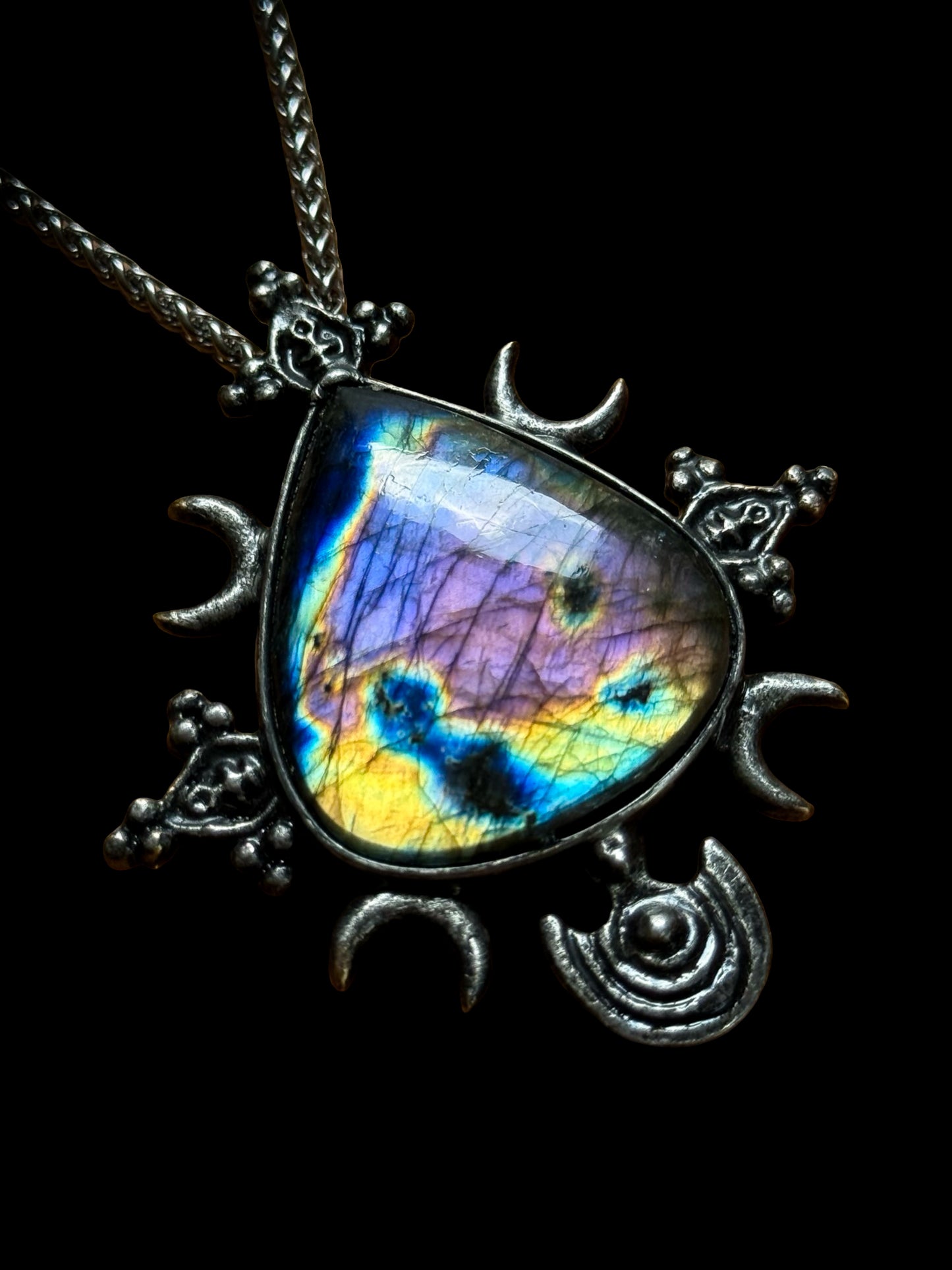SYZYGY | Labradorite Necklace