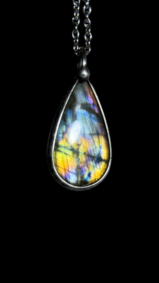 Akhil | Labradorite Necklace