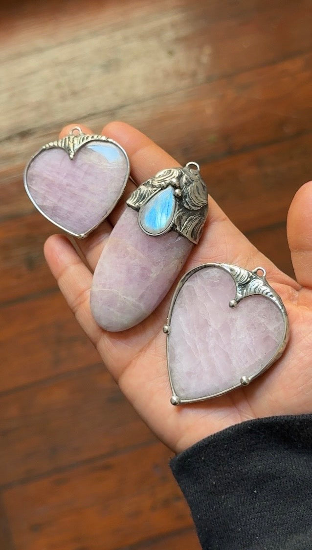 Mai | Rainbow Moonstone and Kunzite Necklace
