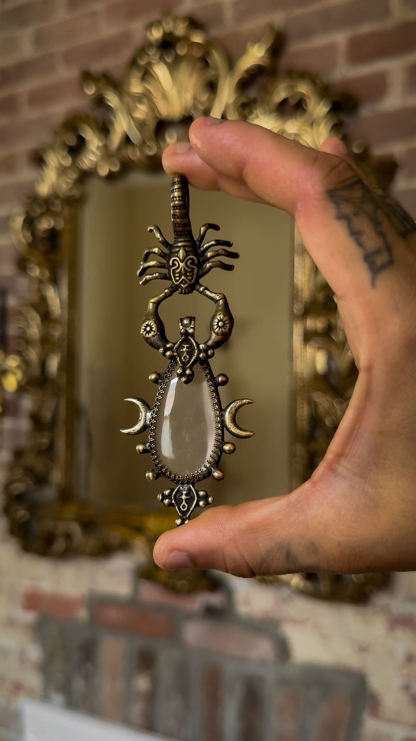 MOONBOUND RELIC | Clear Quartz