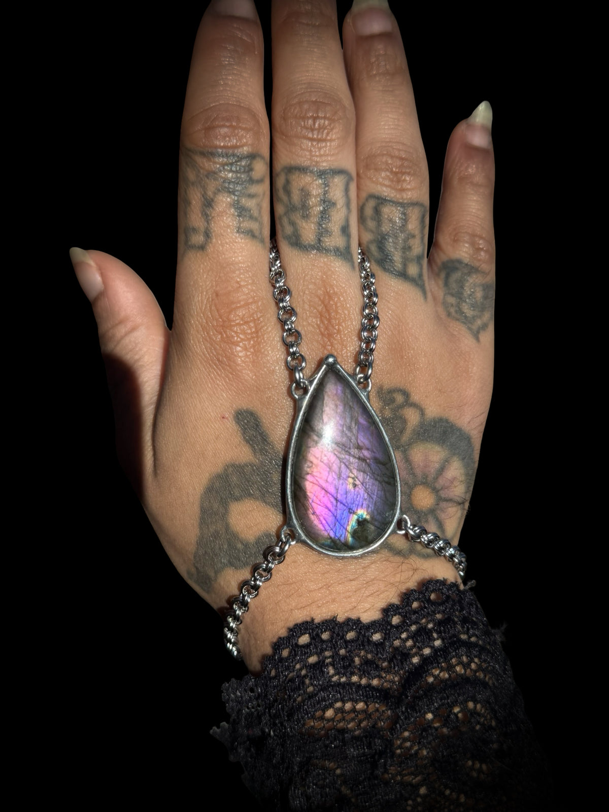 ALTIERA | Labradorite Hand Harness