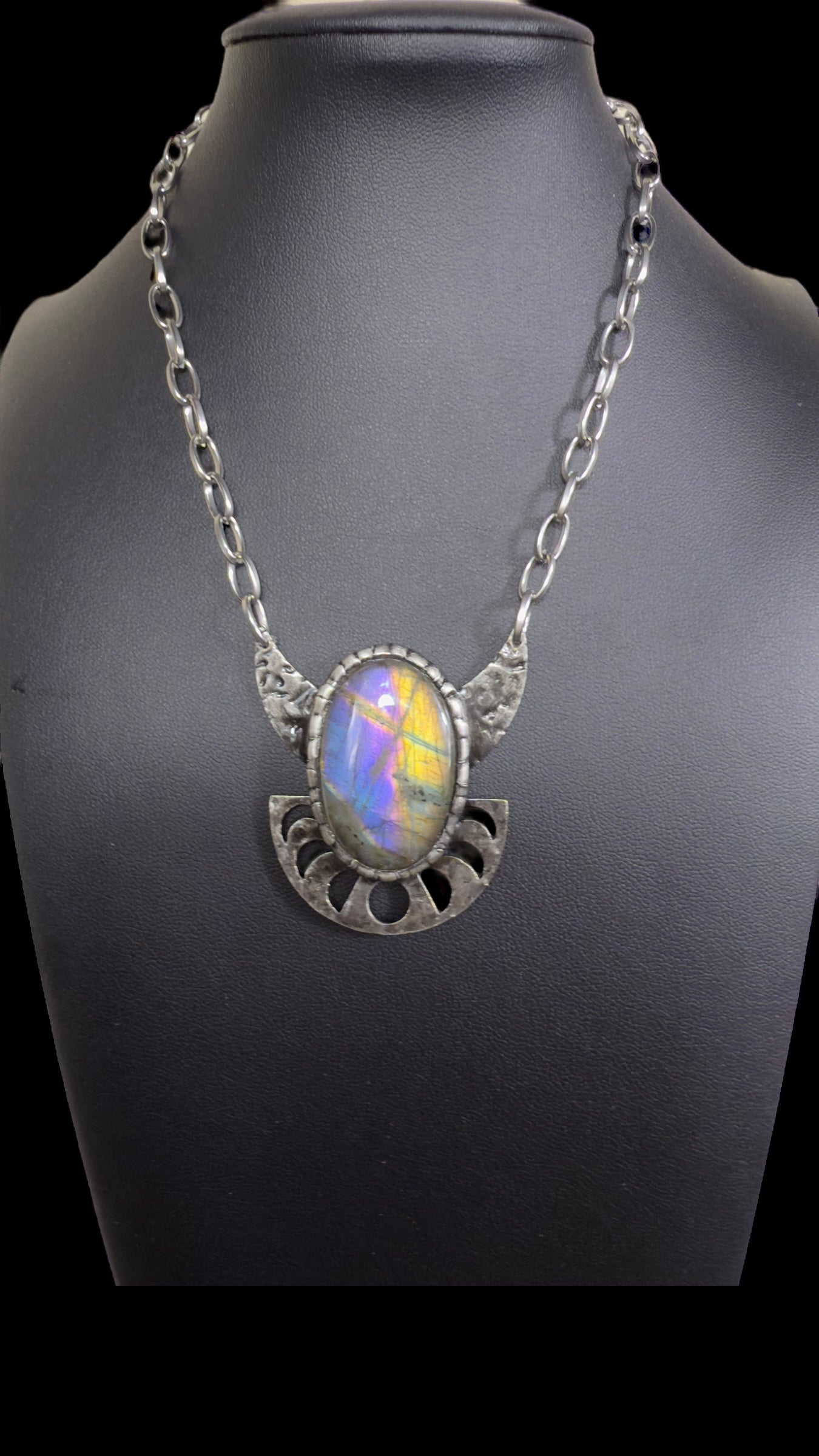 Orla | Labradorite Necklace