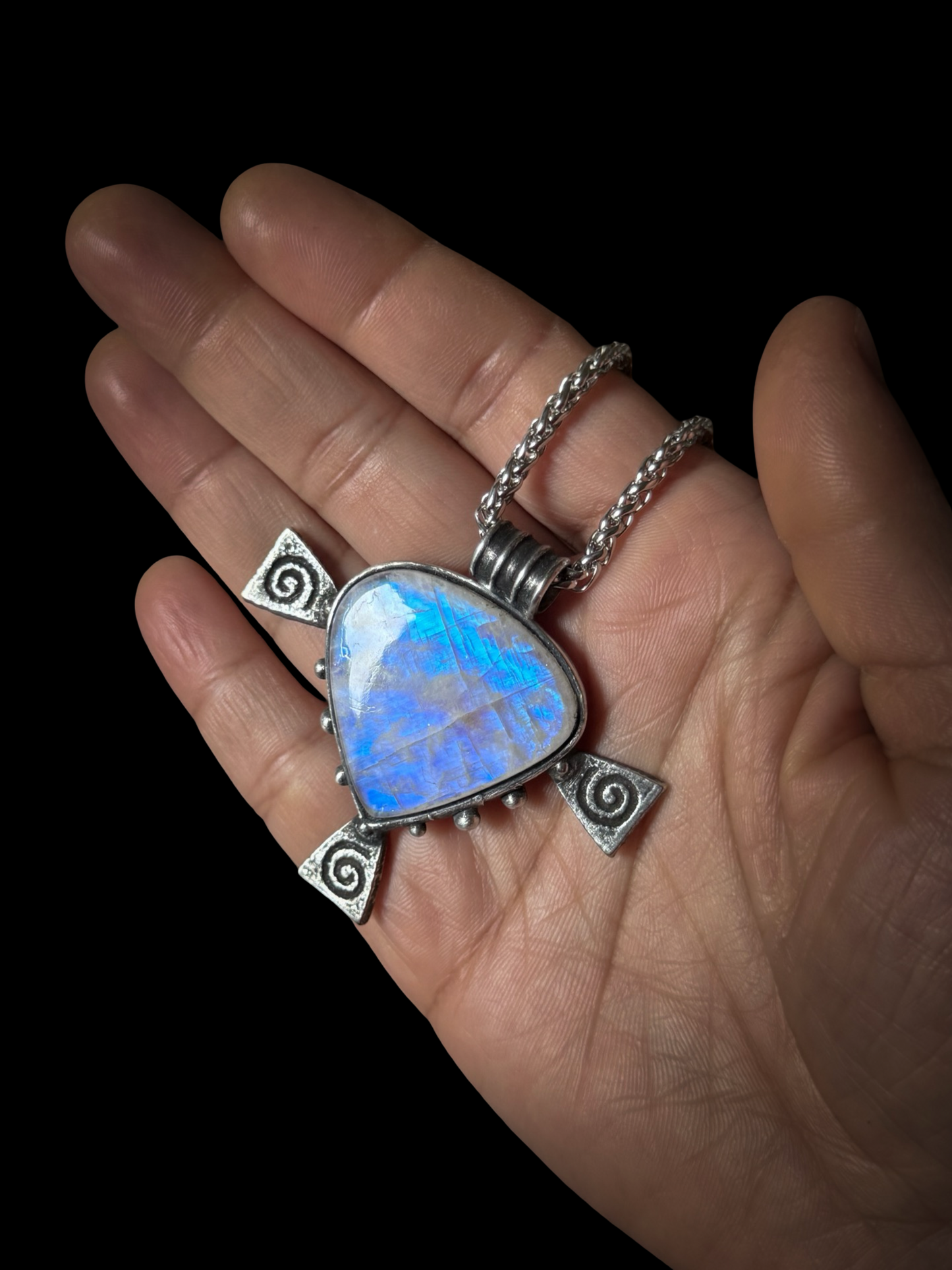 EVOLUTE | Rainbow Moonstone Necklace