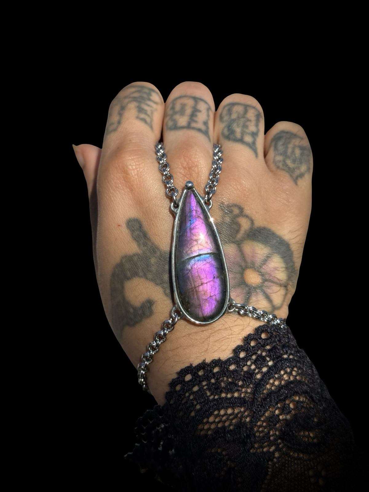 LUMIÈRE | Labradorite Hand Harness