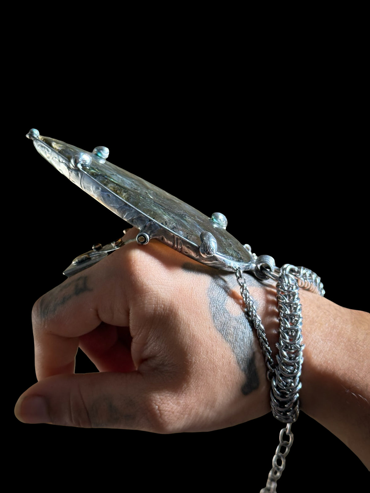 KOMOREBI | Labradorite Hand Harness