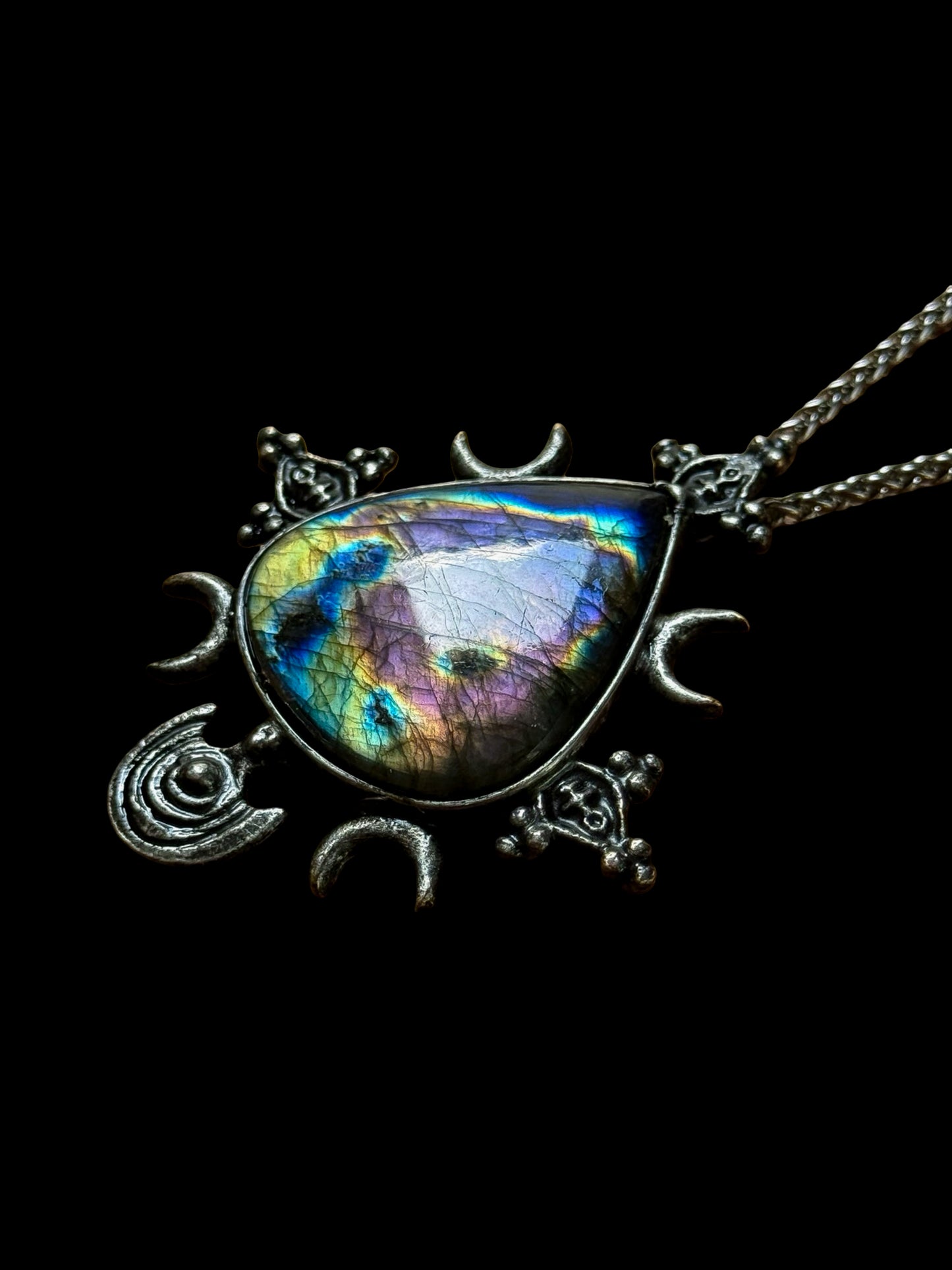 SYZYGY | Labradorite Necklace
