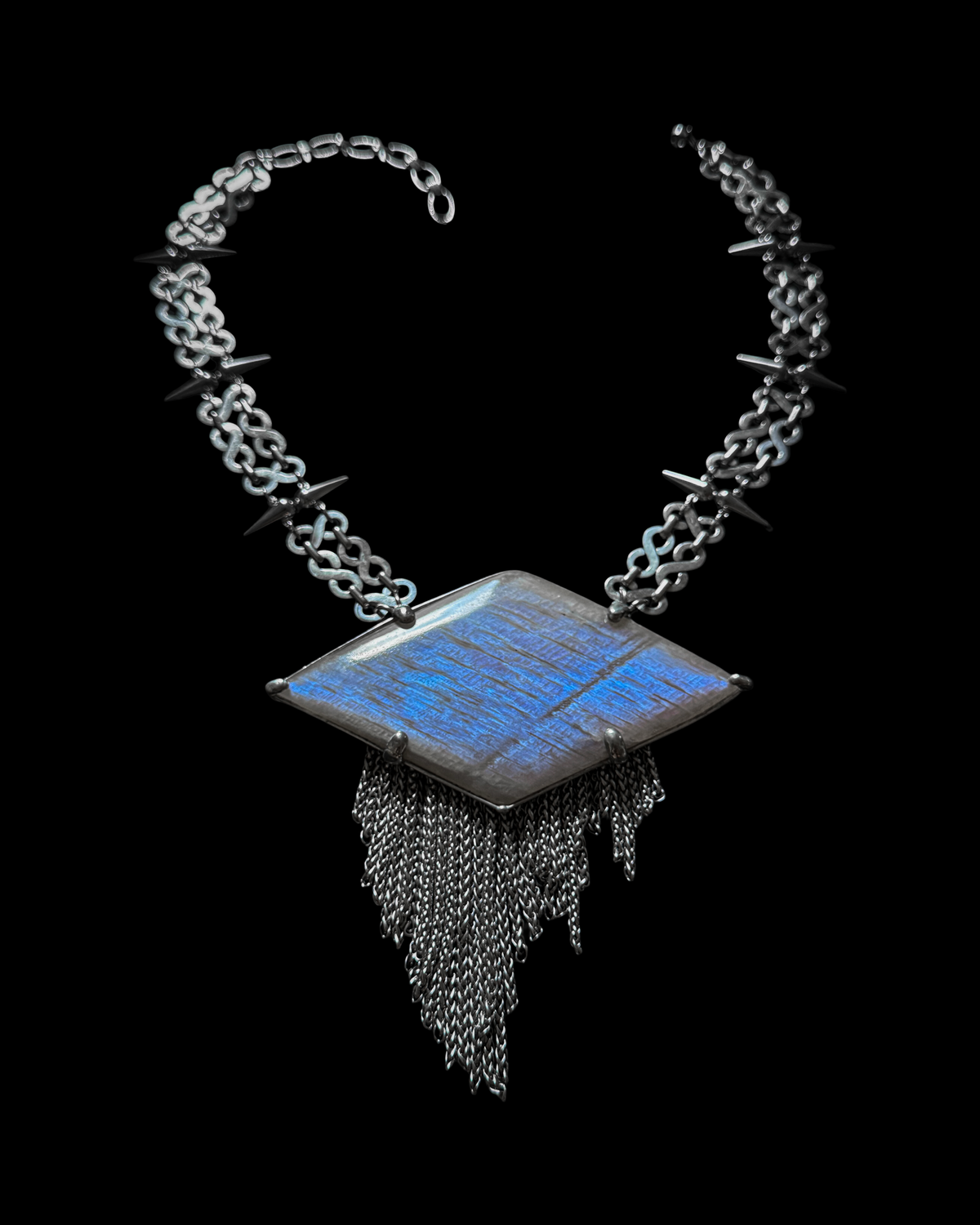VAGĀRĪ | Rainbow Moonstone Necklace