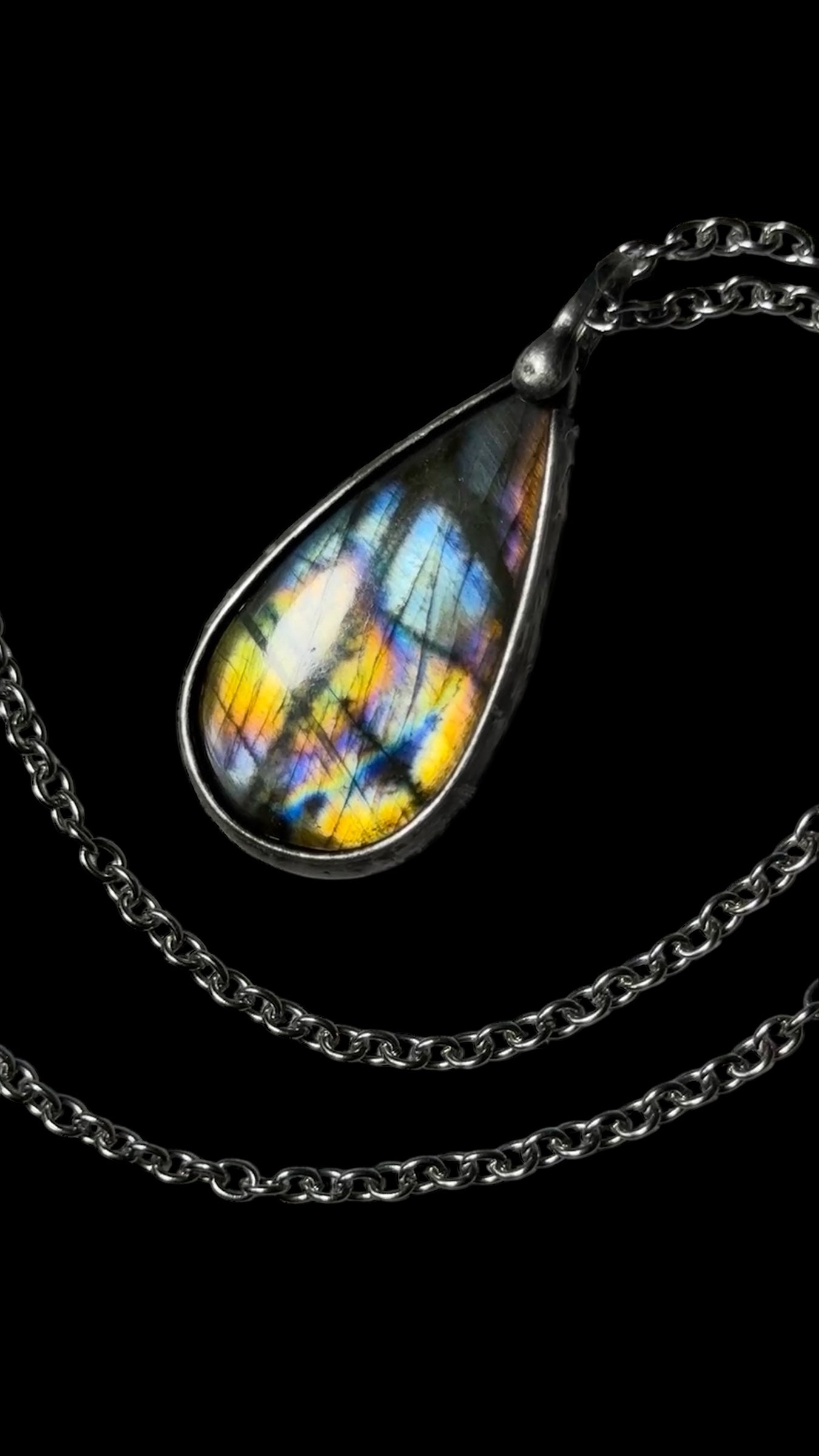 Akhil | Labradorite Necklace