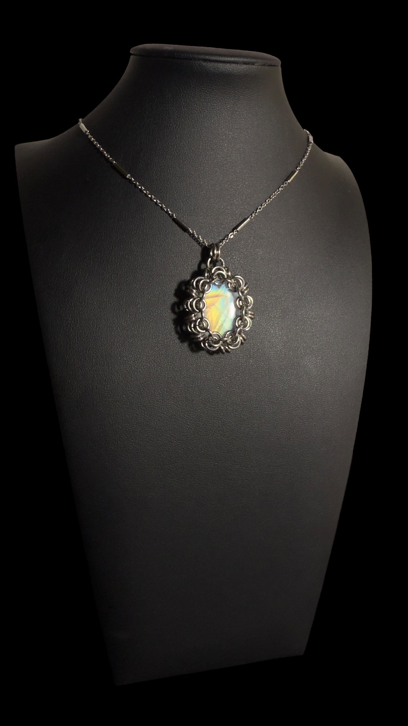 Qamar | Rainbow Moonstone Necklace