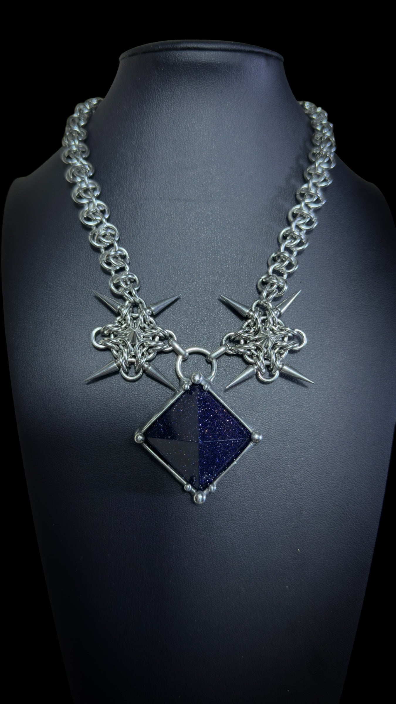 Afina | Blue Sandstone Chainmaille Necklace
