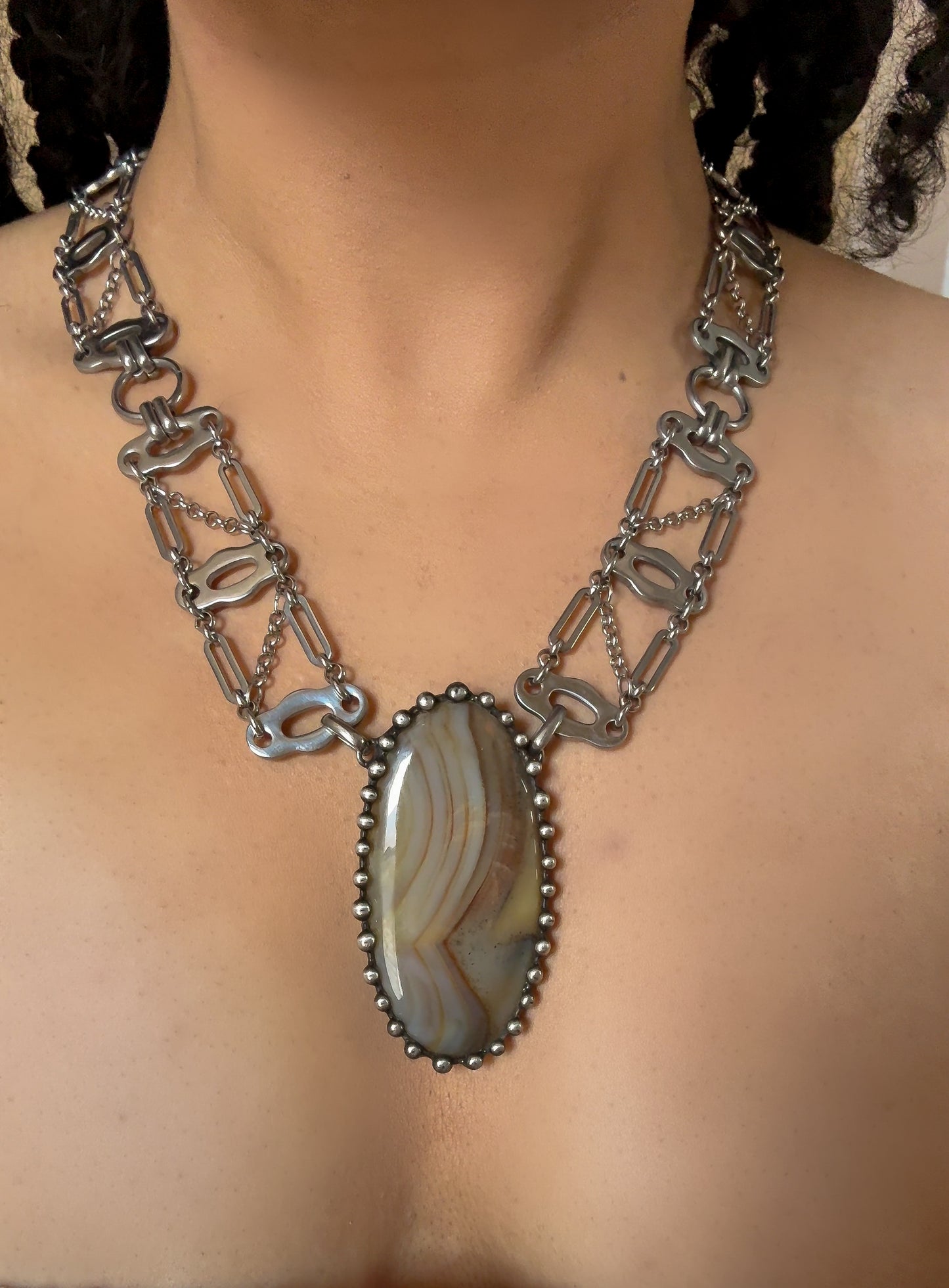 TAREVA | Banded Agate Necklace