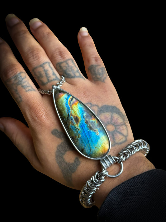 LAYUNG | Labradorite Hand Harness