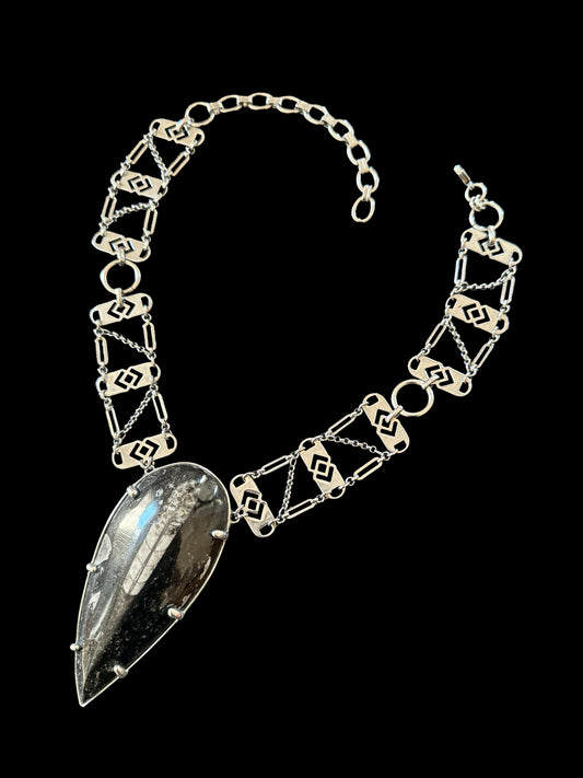 VETUSTA | Orthoceras Fossil Necklace