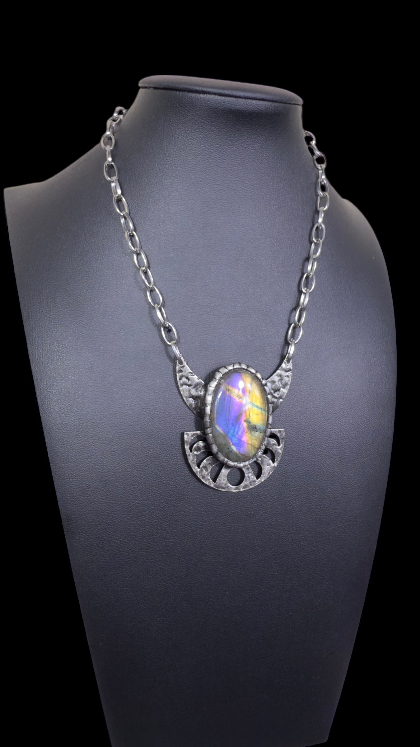 Orla | Labradorite Necklace