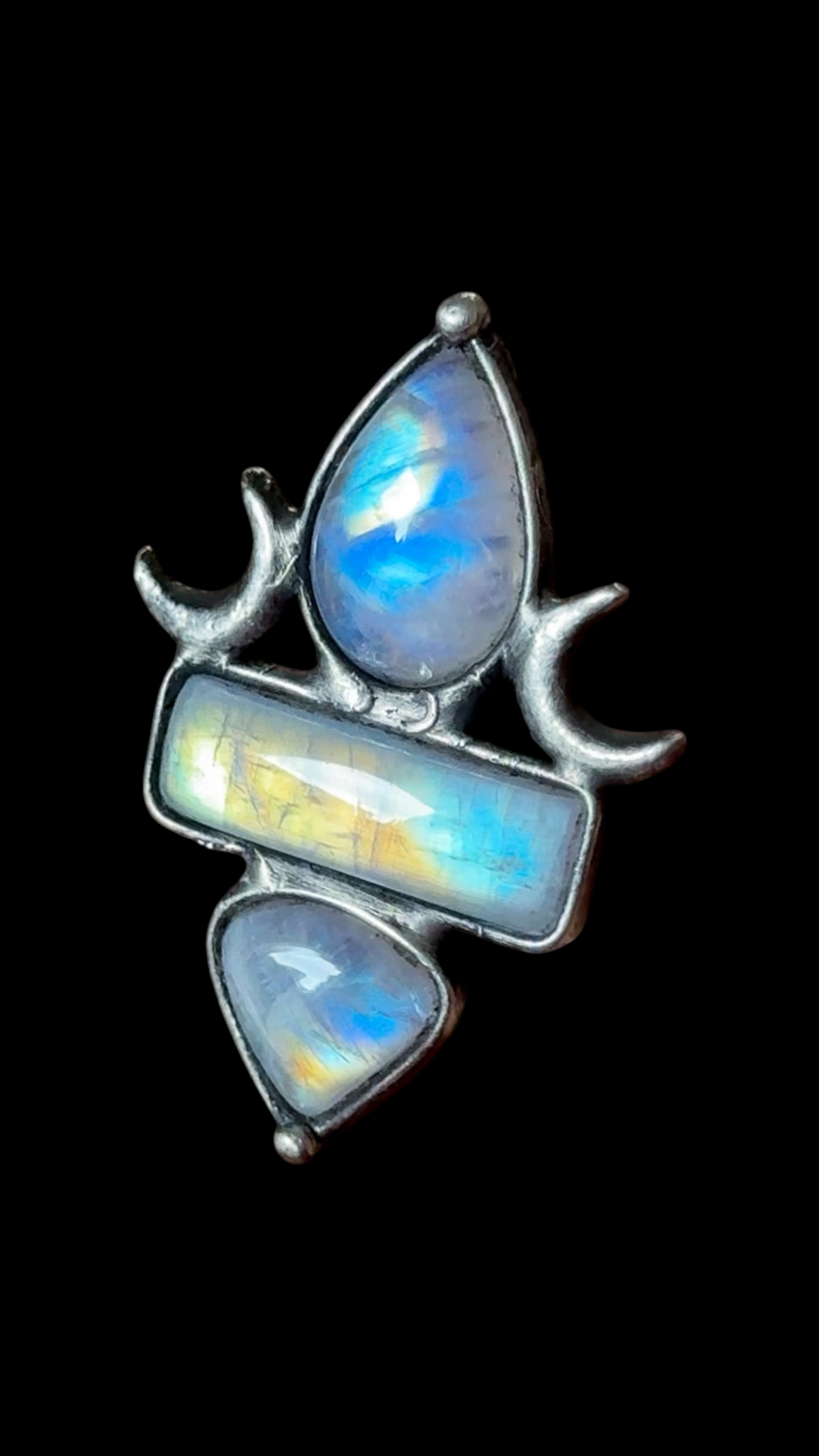 THE MOON SEAL | Adjustable Rainbow Moonstone Ring