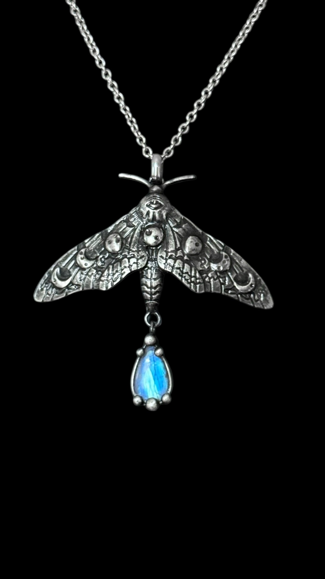 Ibu | Rainbow Moonstone Necklace