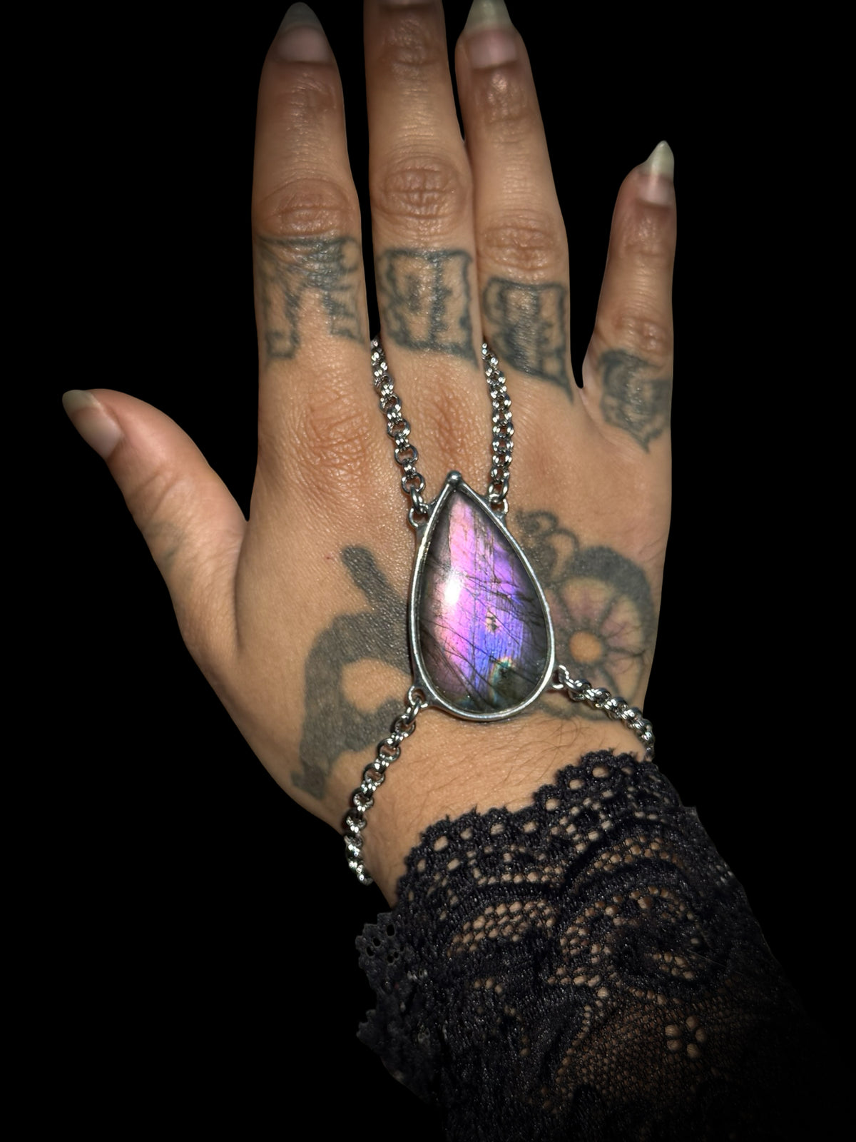 ALTIERA | Labradorite Hand Harness