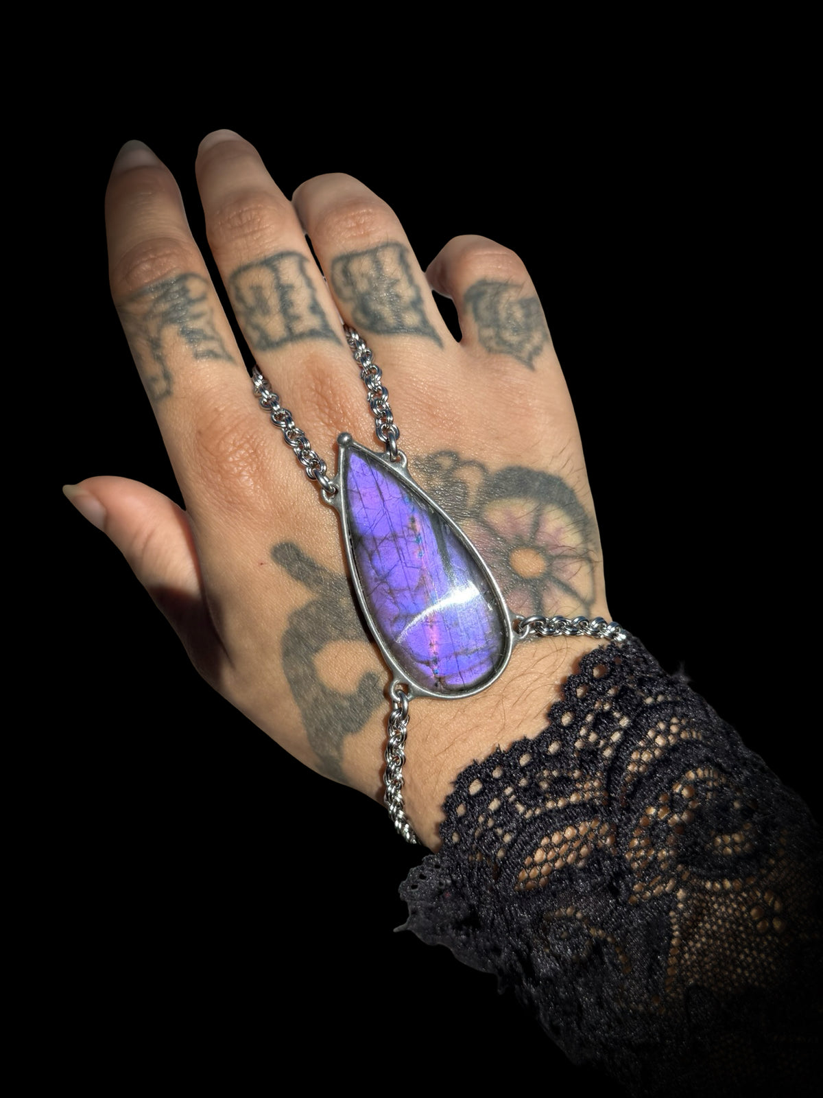 SHION | Labradorite Hand Harness