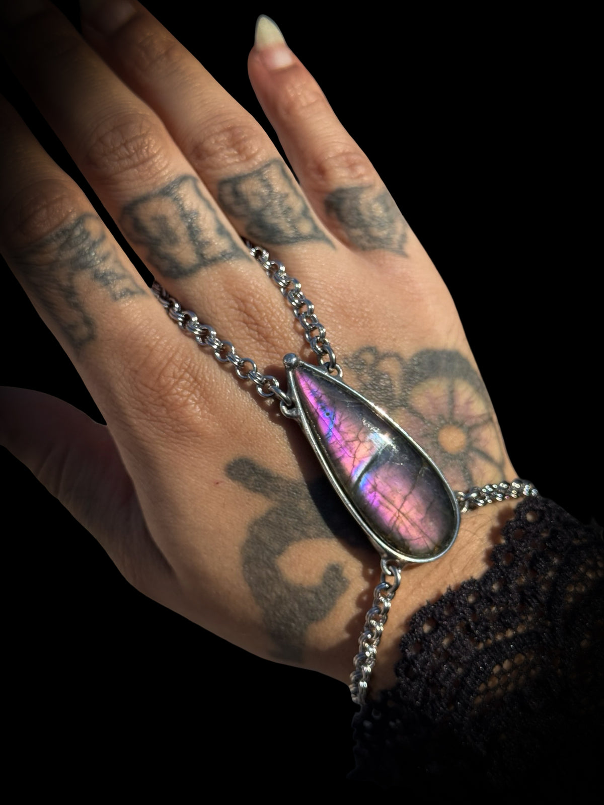 LUMIÈRE | Labradorite Hand Harness