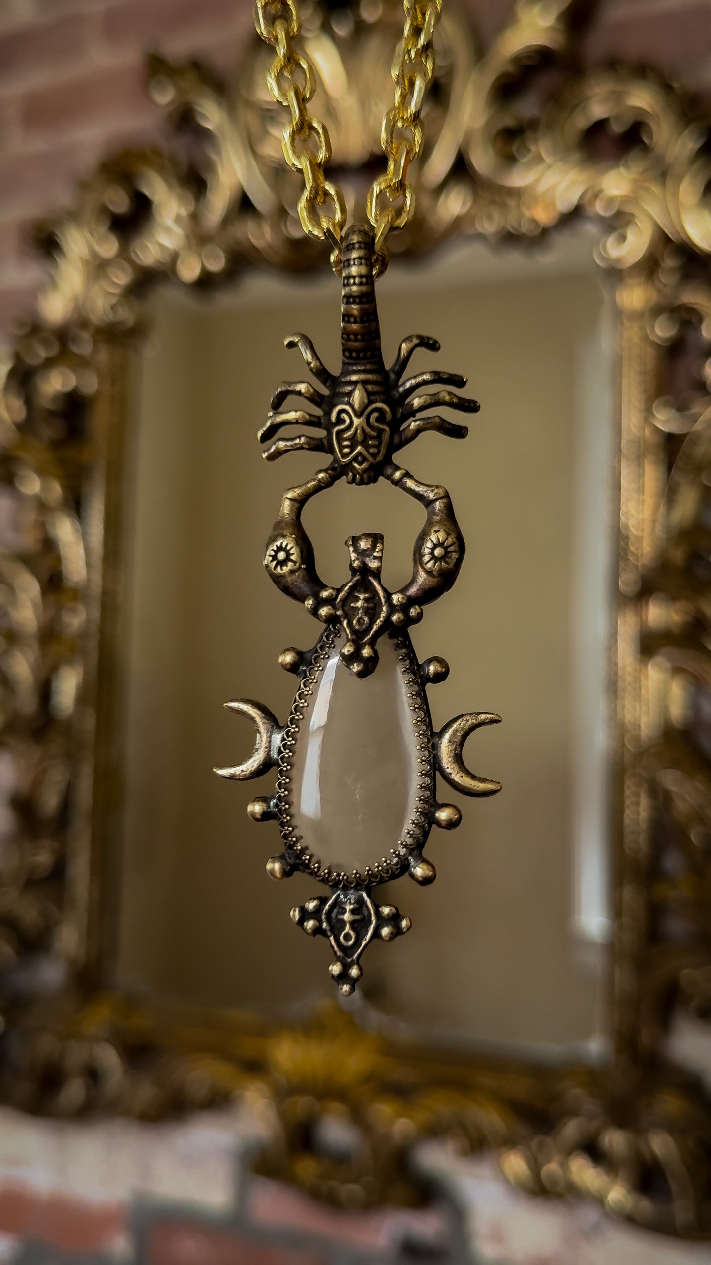 MOONBOUND RELIC | Clear Quartz