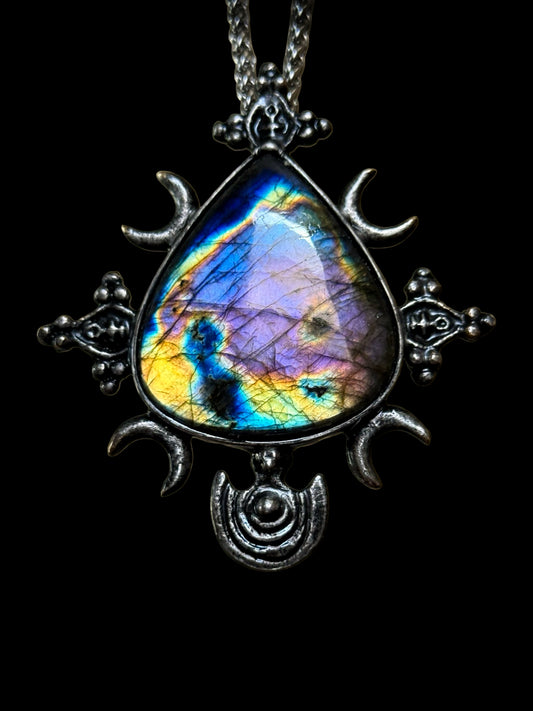 SYZYGY | Labradorite Necklace