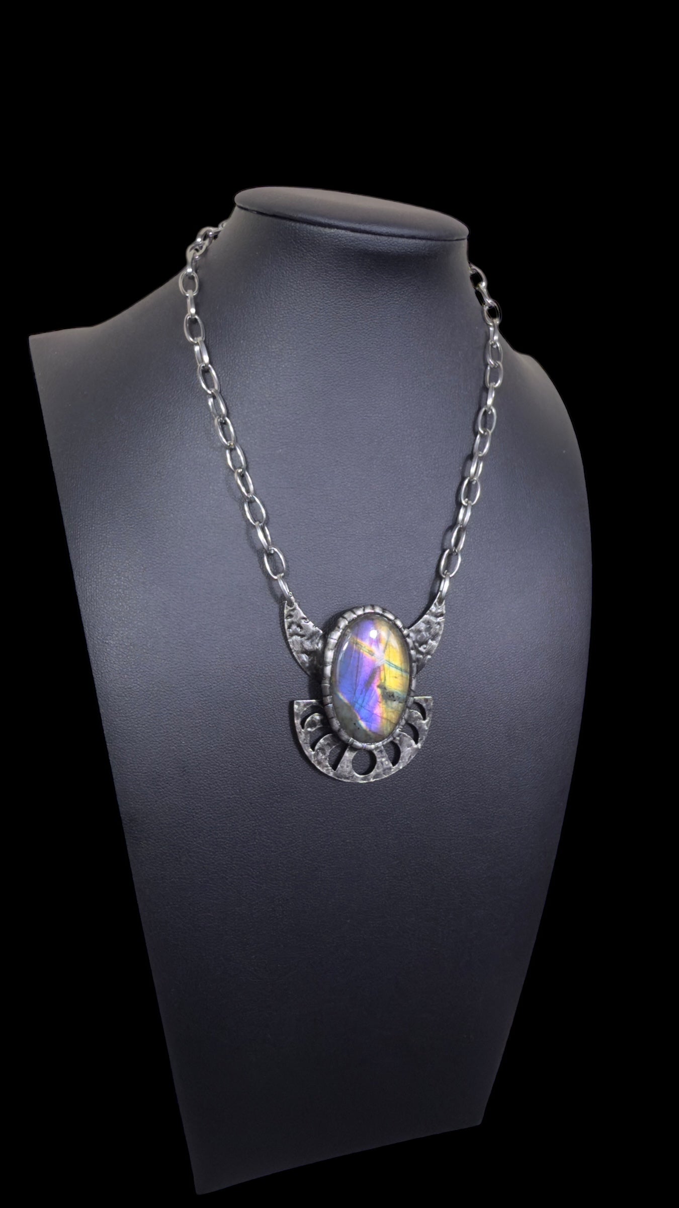 Orla | Labradorite Necklace