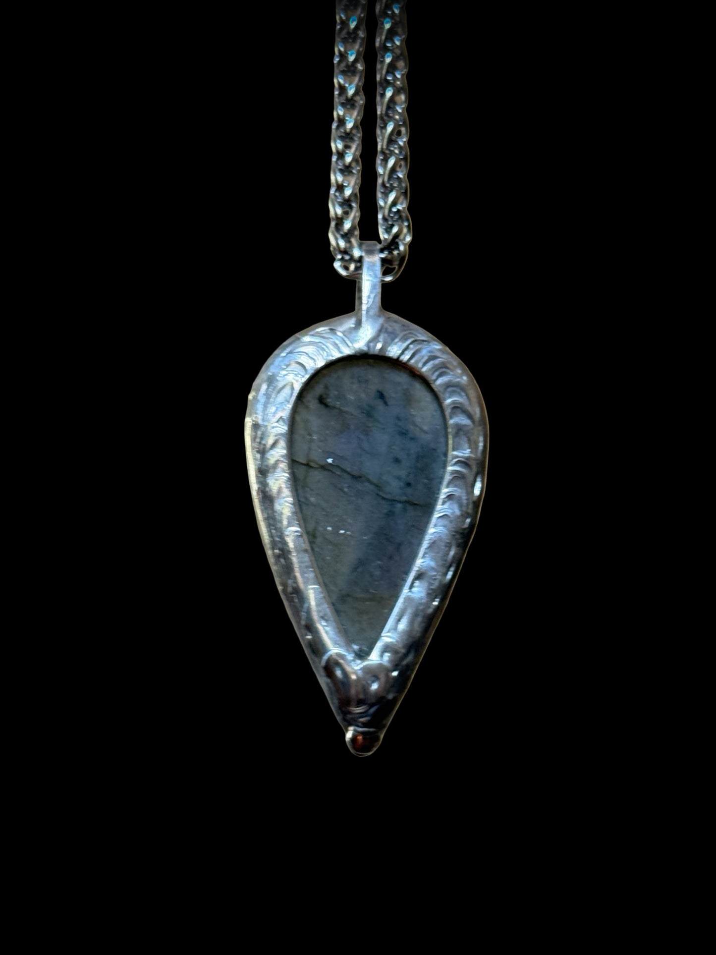 SANDHYĀ | Labradorite Necklace