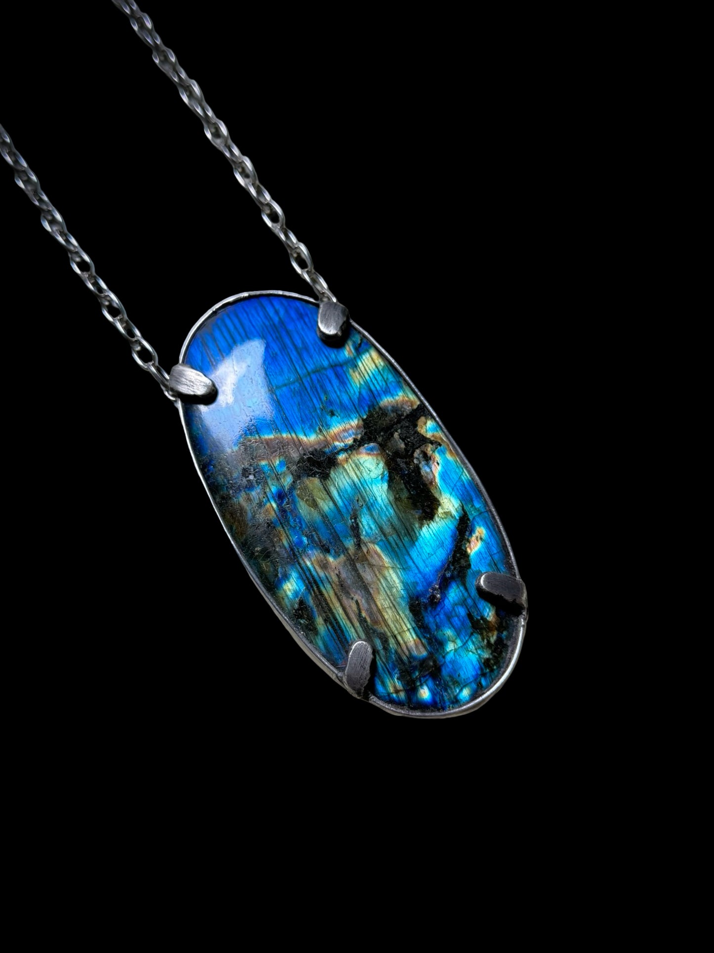 CONFLUENCE | Labradorite Necklace
