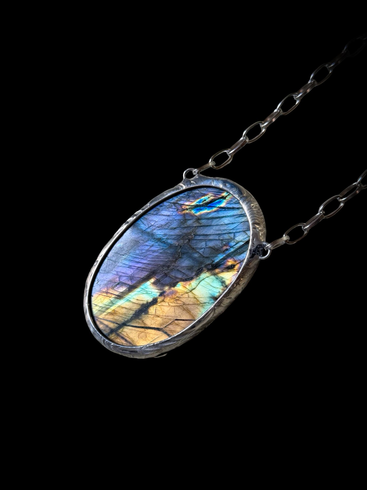 UṢAS | Labradorite Necklace