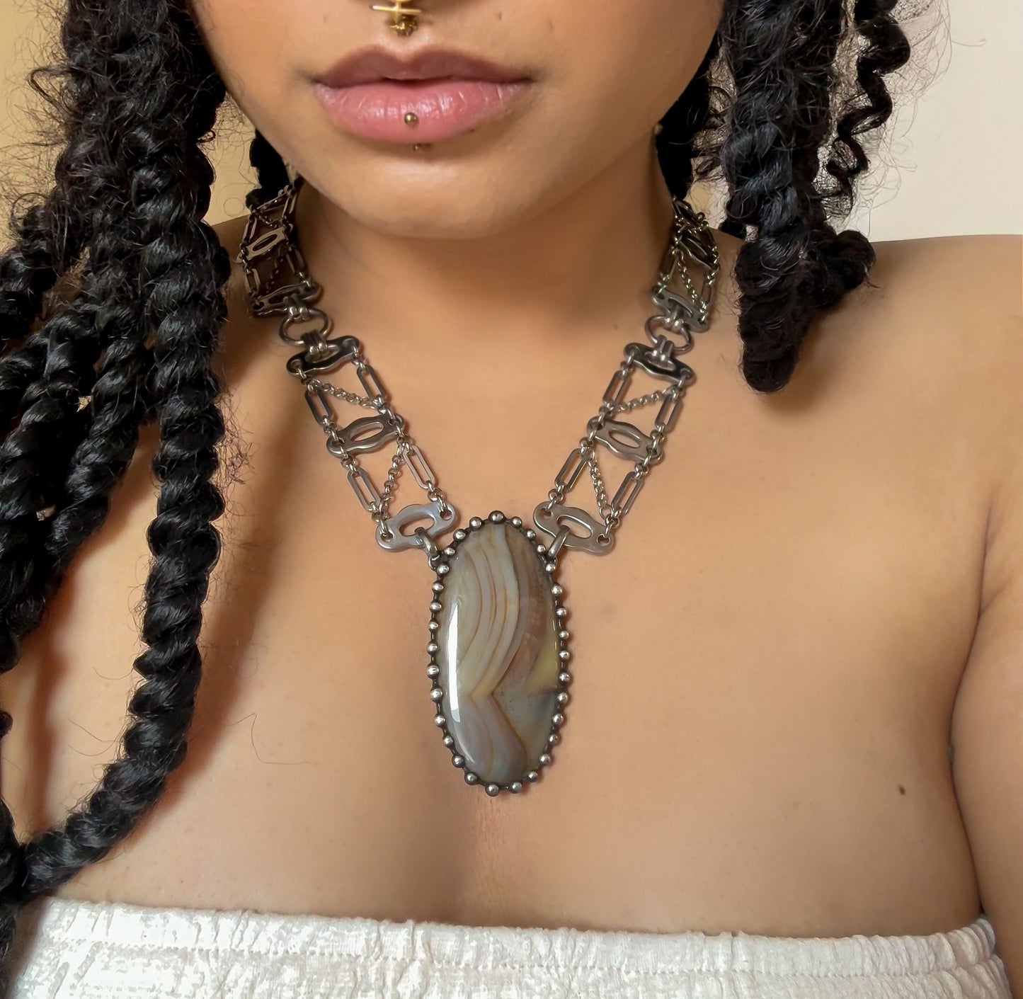 TAREVA | Banded Agate Necklace