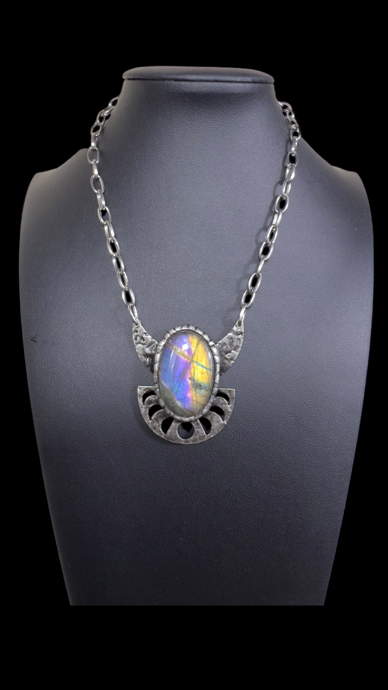 Orla | Labradorite Necklace