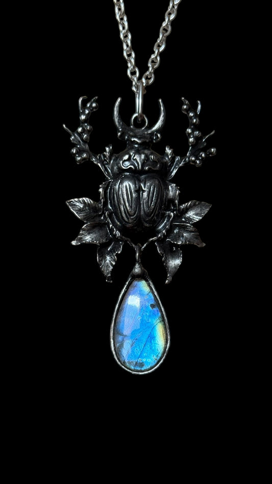 Aro | Labradorite Necklace